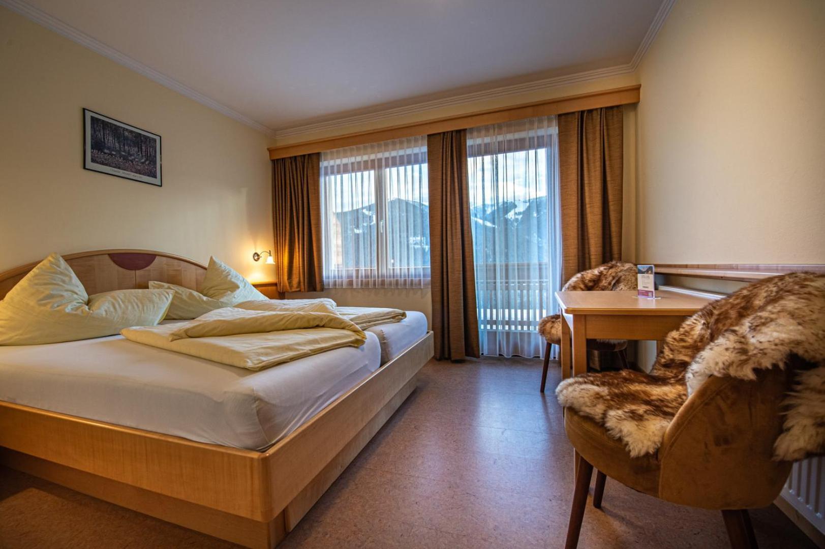 Hotel Raunig Бад Кляйнкирххайм Экстерьер фото
