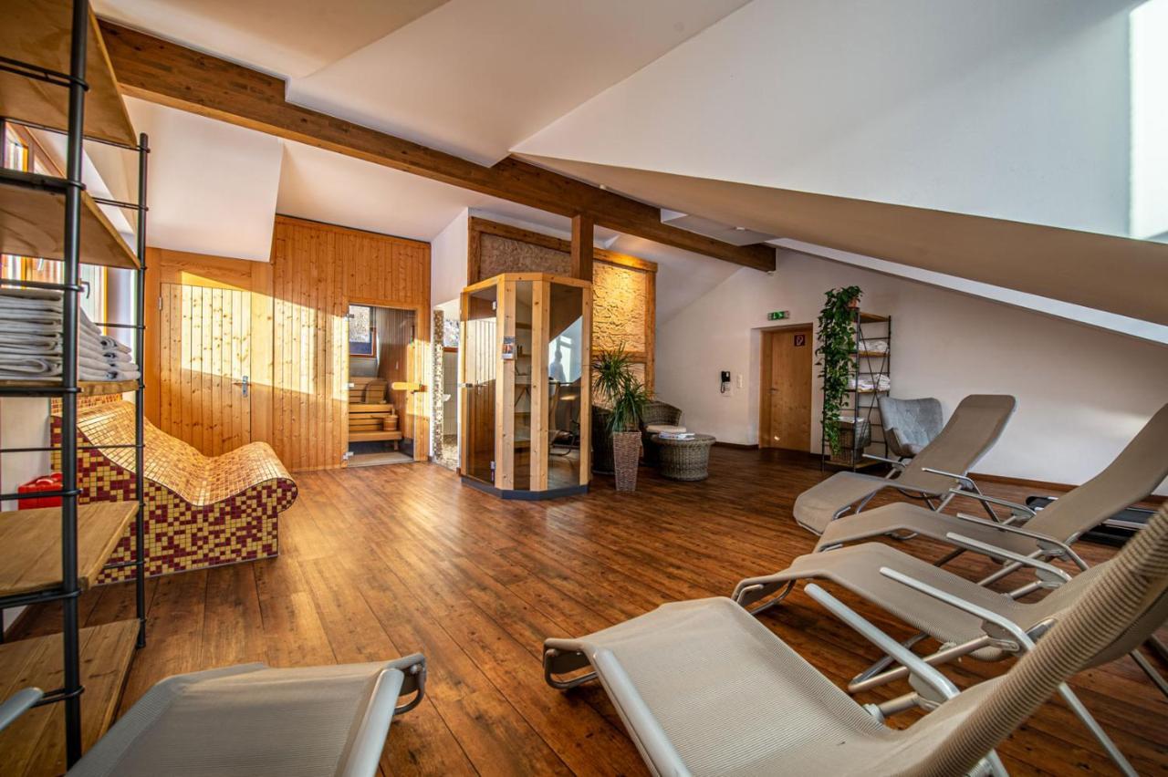 Hotel Raunig Бад Кляйнкирххайм Экстерьер фото