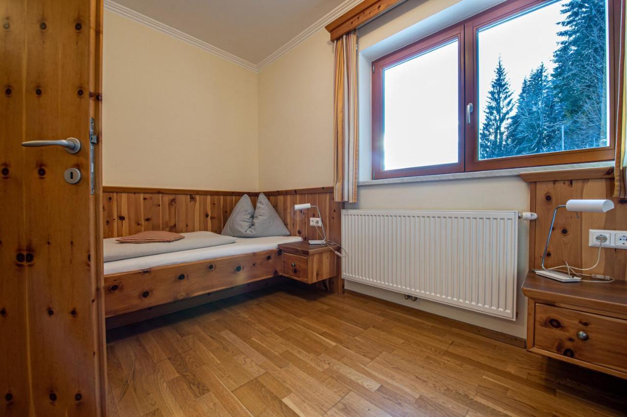 Hotel Raunig Бад Кляйнкирххайм Экстерьер фото